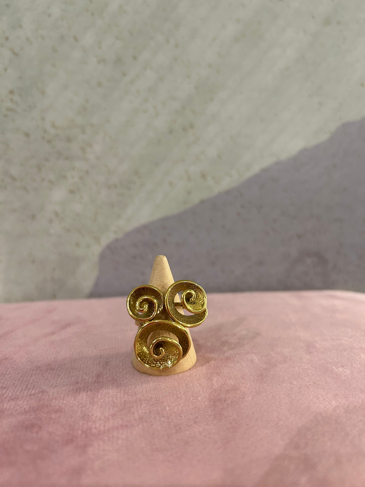 Anello monic