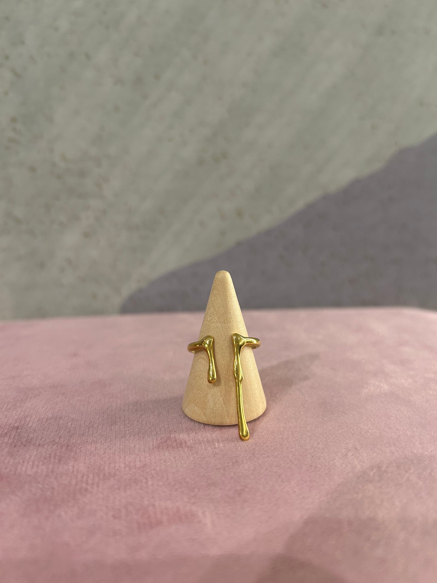 Anello Pour