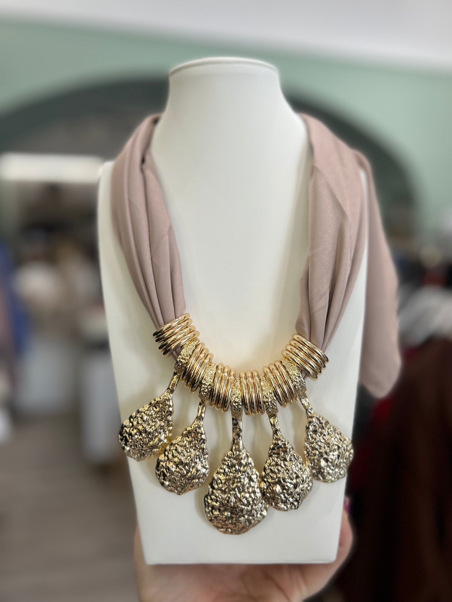 COLLANA GILL