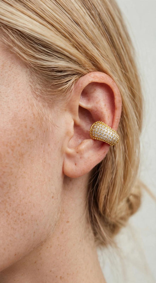 Ear cuff bob